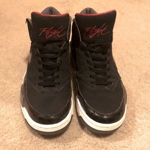 Men’s black Nike Flight basketball sneakers size 12